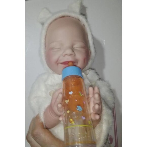 🆕17.72 Inch Realistic Reborn Baby Doll Silicone-Made & Lifelike Newborn Girl - Picture 3 of 11